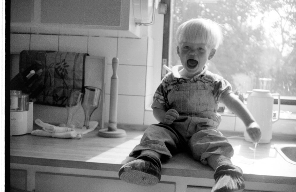 Stadig på køkkenbordet.